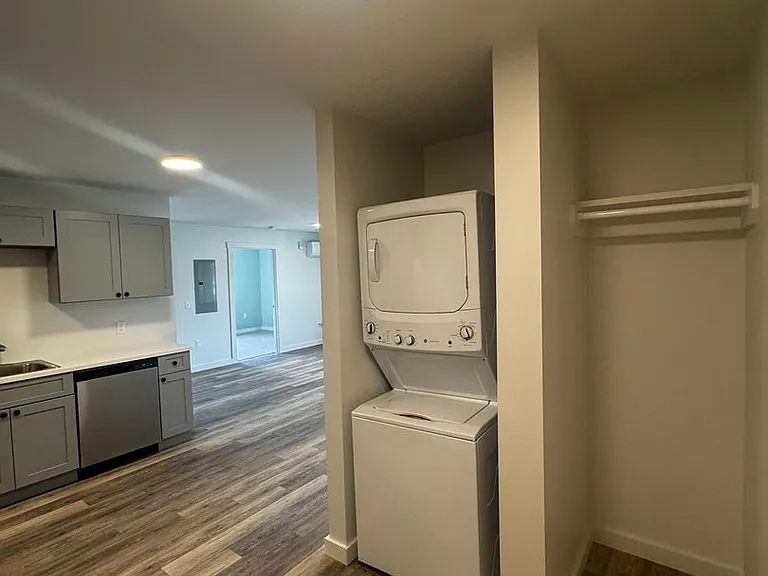 4 Gordon Ln — Photo 21