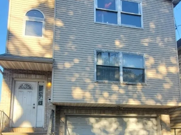 115-117 Hawkins St, Newark City, NJ 07105