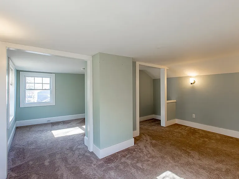 1 Beech St — Photo 15