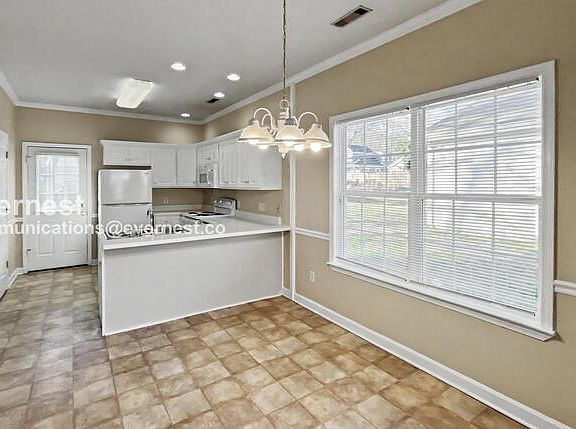 2nd image of 505 Spears Ave