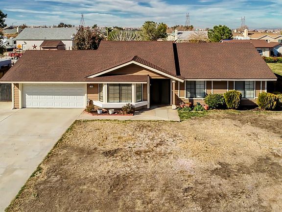 5th image of 11546 Hollyvale Ave