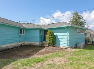 1415 Manor Dr, Gladstone, OR 97027