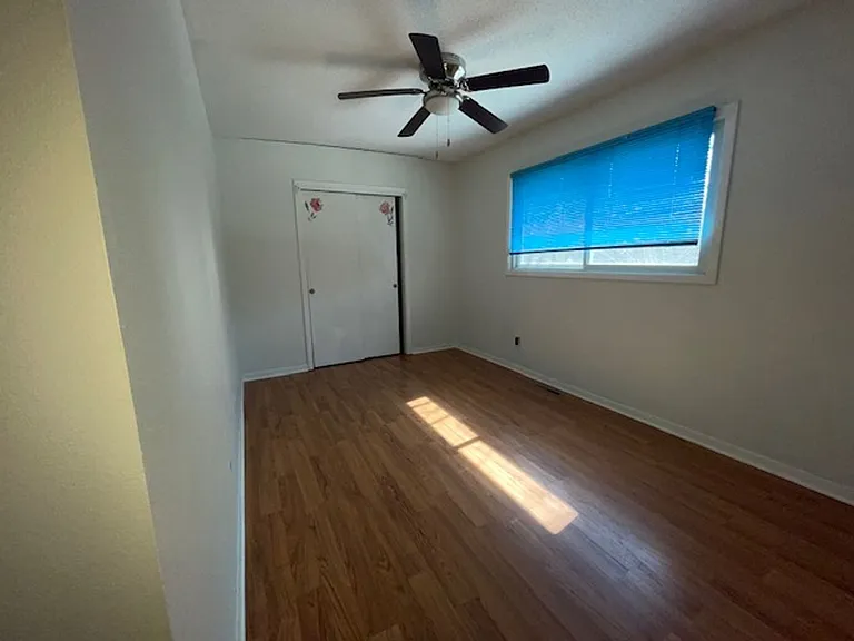 5201 W Saint James Dr — Photo 5