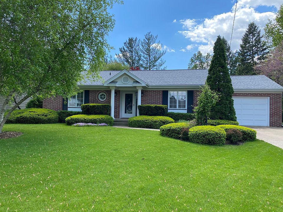 2310 10th St, Peru, IL 61354 Zillow