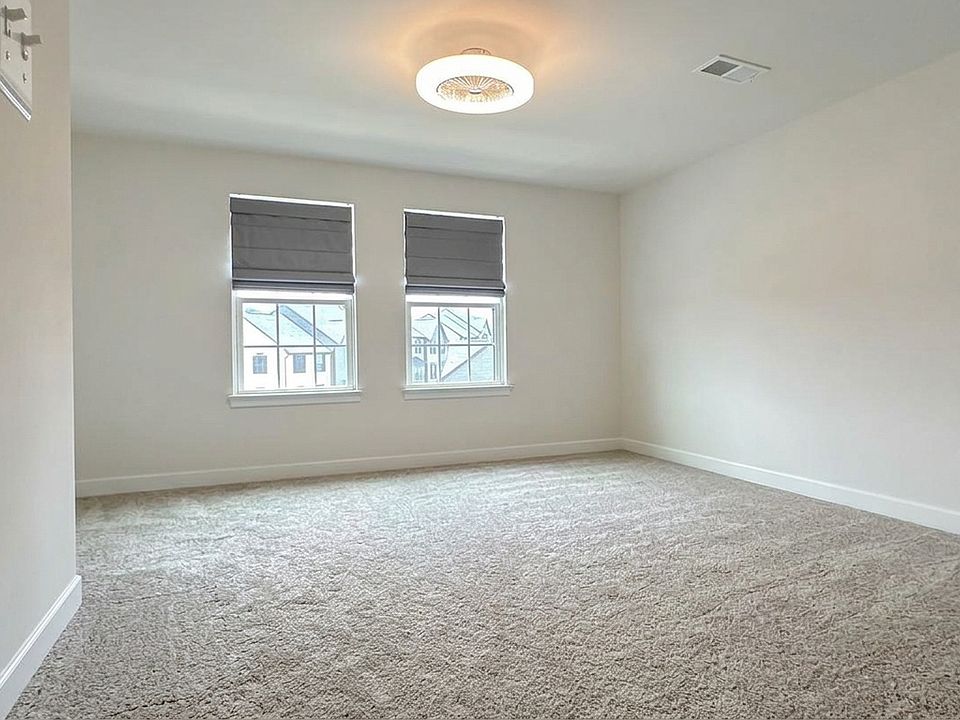1st image of 1006 Alum Spring Rd #4