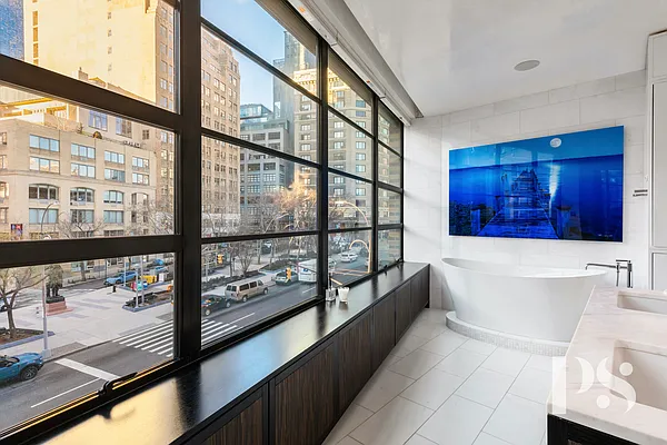 Sold by Compass | media 21