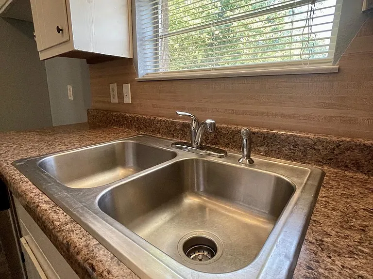 102 Cherie Ln #A — Photo 6