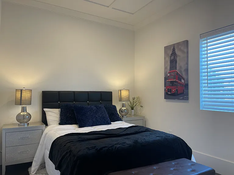 1060 Beacon St — Photo 15