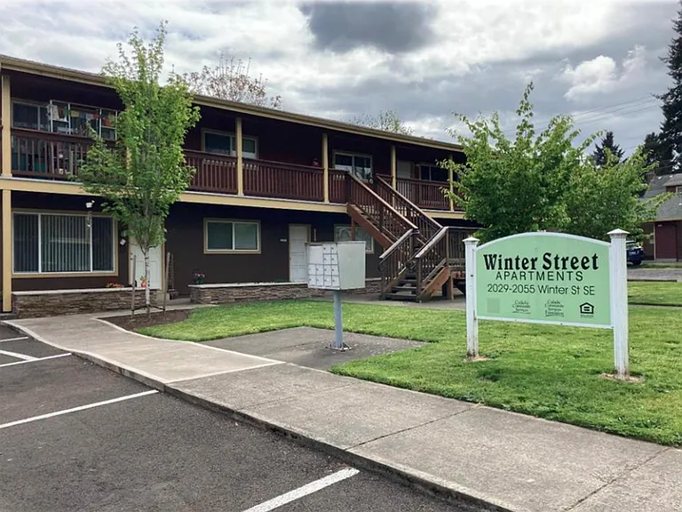 2029-2055 Winter St SE — Photo 3