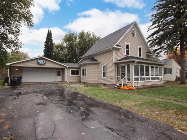 213 Mound St, Berlin, WI 54923