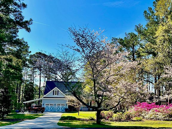 3rd image of 6501 Walden Pond Lane