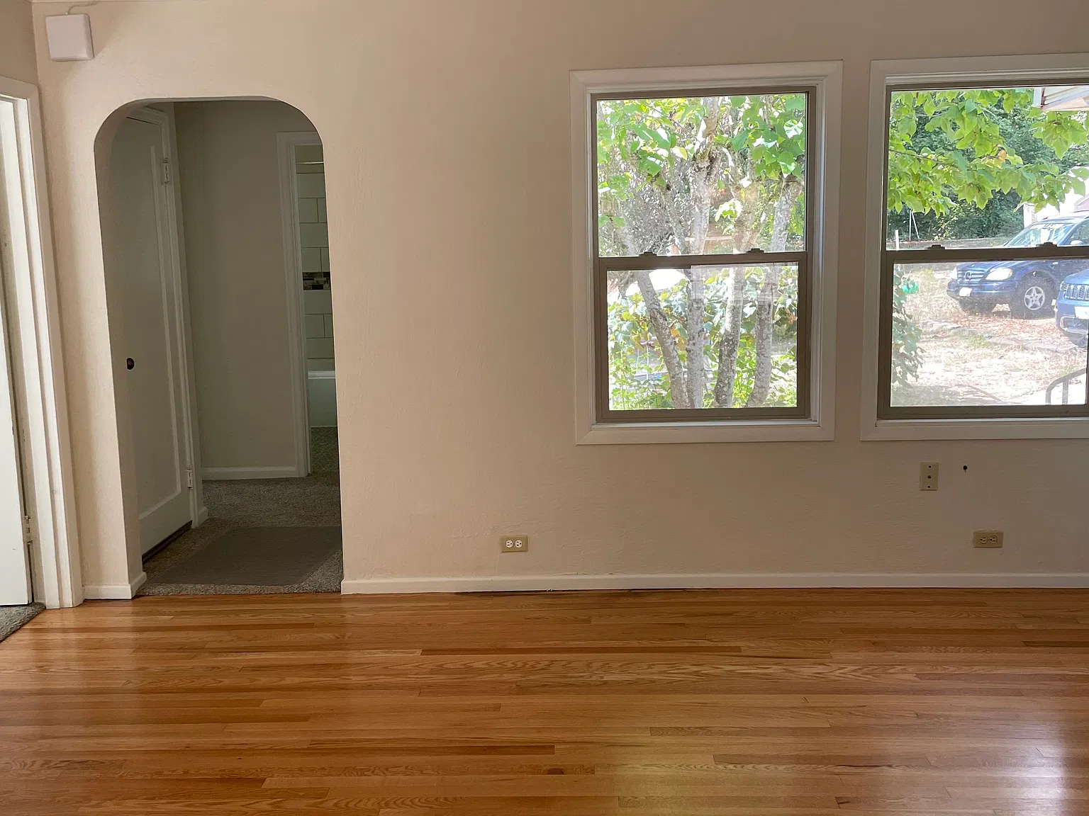 3 bed, 1282 sqft, $2,000 — Photo 4