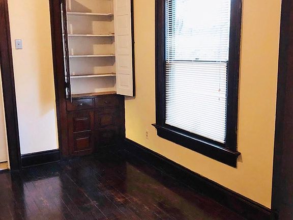 3rd image of 38 Greenwood Ave #0