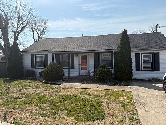 2nd image of 1303 Collett Ln