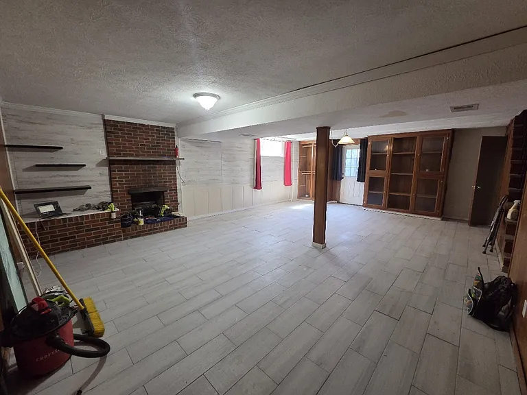 521 Stonehaven Dr — Photo 26