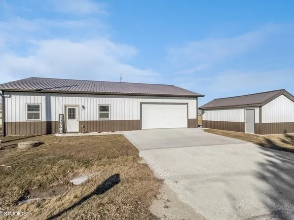57 Long St, Patterson, IA 50218