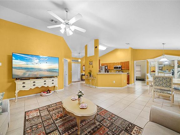 5th image of 423 Windermere DR