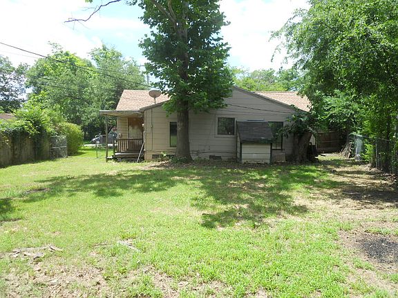 4th image of 903 Bell Dr
