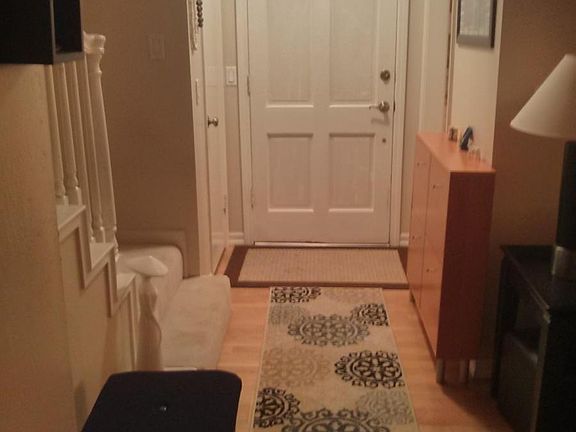 5th image of 1460 Lexington Dr