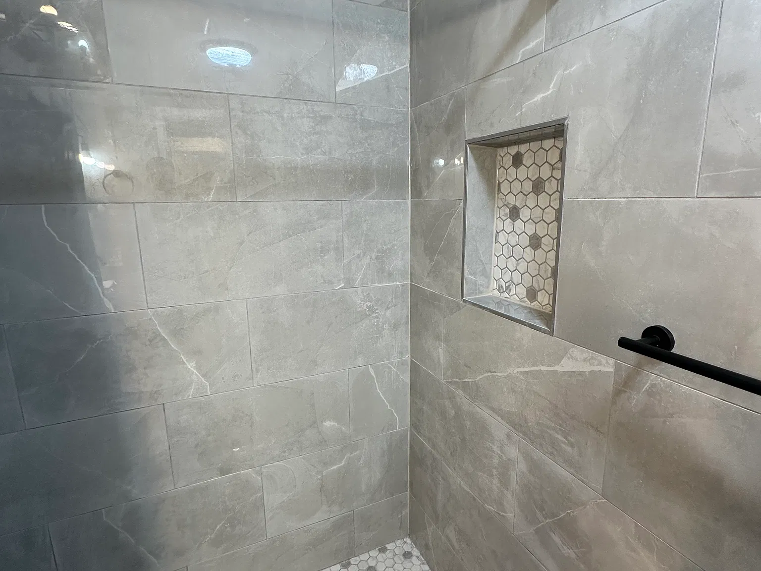 4 bed, 1400 sqft, $2,050 — Photo 4