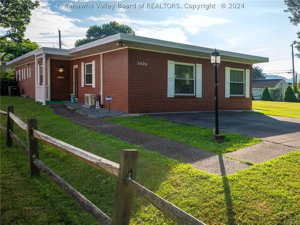 5426 Lancaster Ave, Charleston, WV 25304