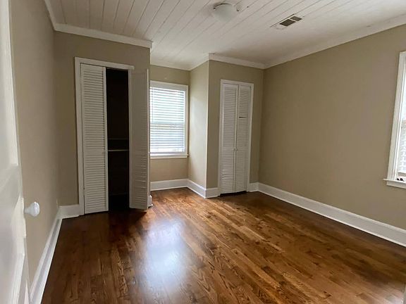 5th image of 745 Homer St