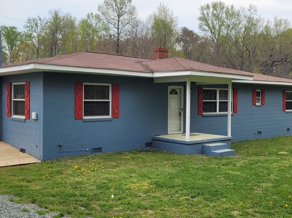1101 Alston Bridge Rd, Siler City, NC 27344