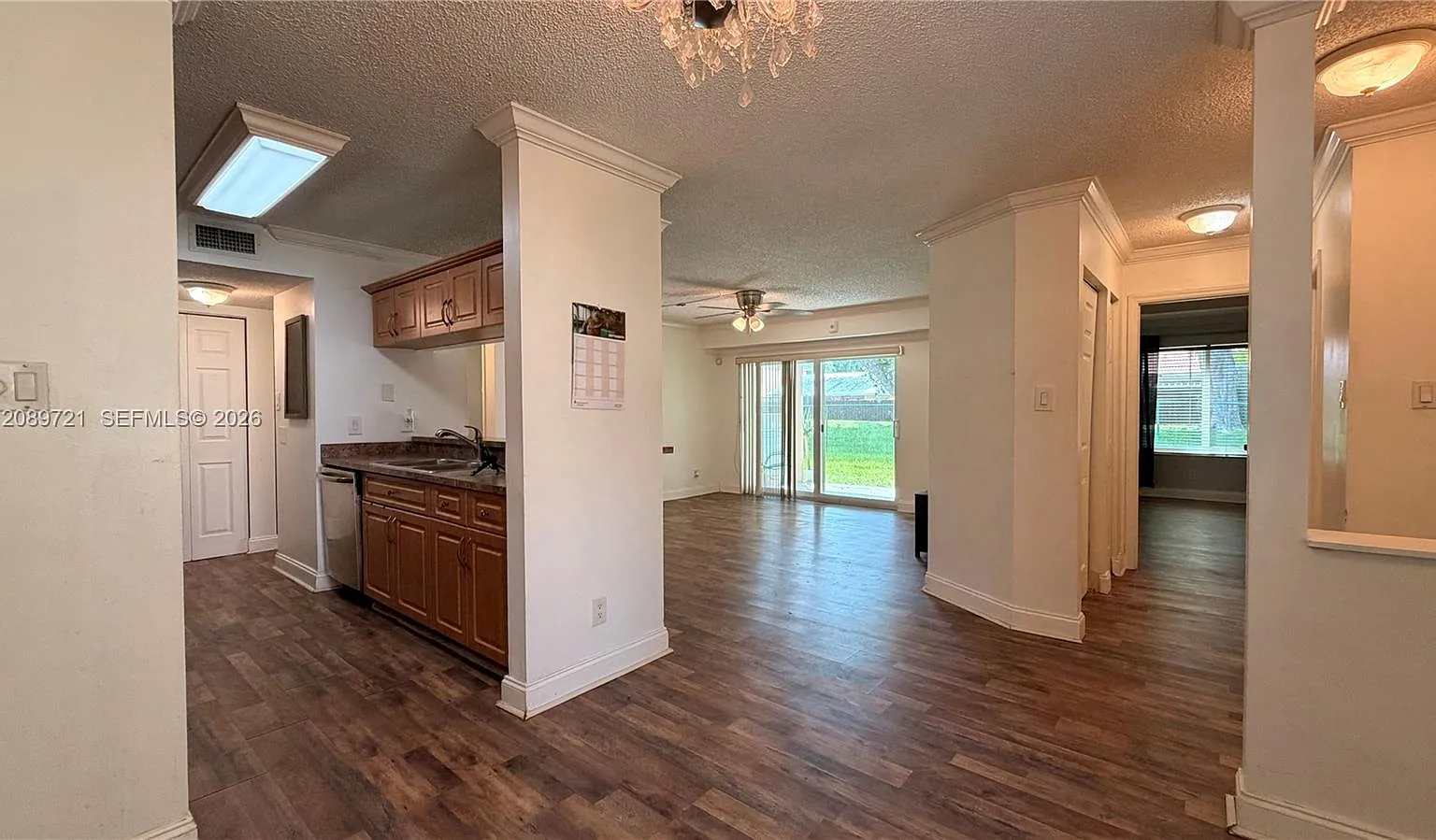 Royal Palm Place — Photo 1