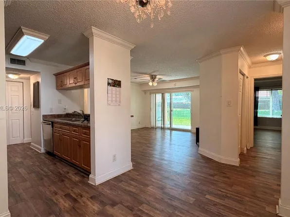 10610 SW 158th Ct APT 108, Miami, FL 33196
