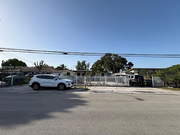 2nd image of 3001 NW 106th St
