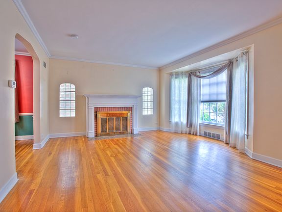 2nd image of 4148 N Menard Ave