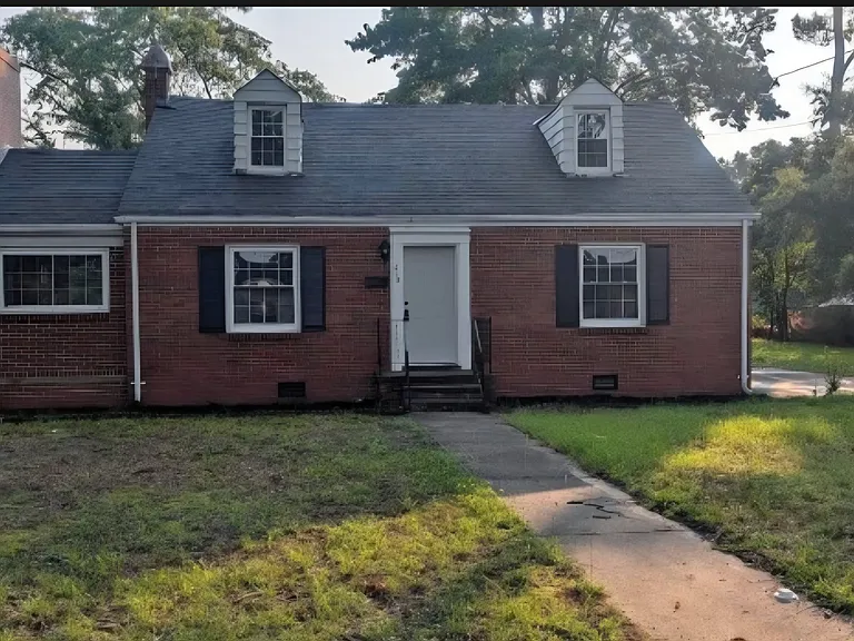 418 Harding St — Photo 1