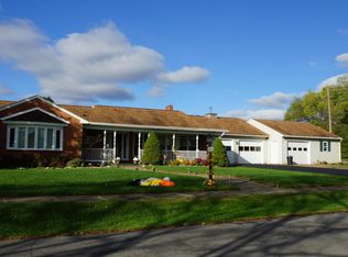 111 Fairview Dr, Selinsgrove, PA 17870