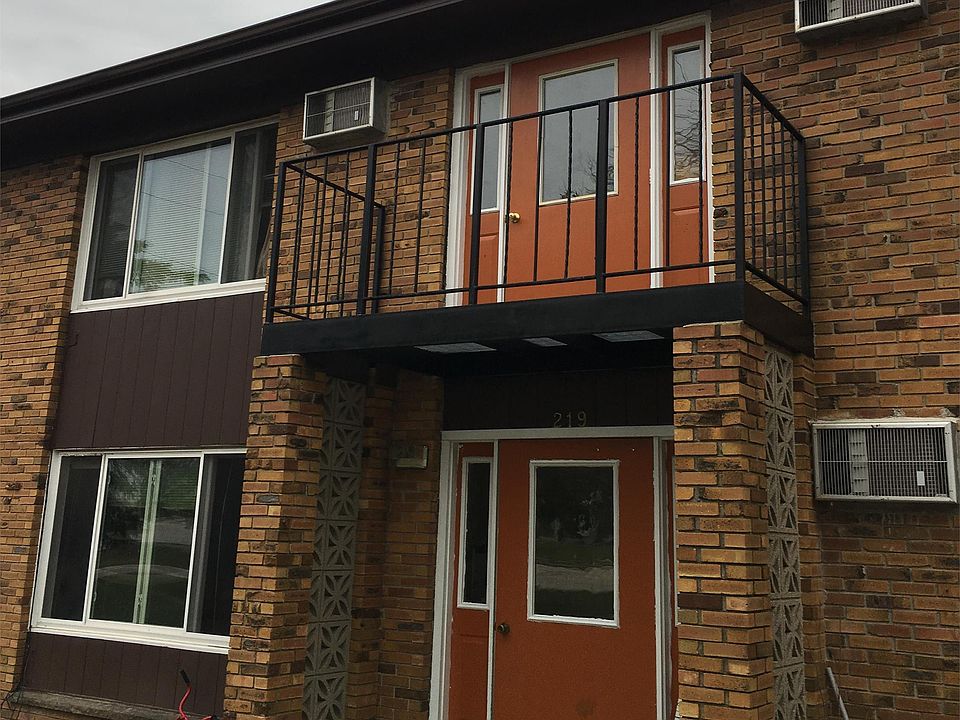 1st image of 219 W Waupun St APT 1