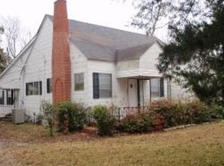 1841 Nall St, Port Neches, TX 77651