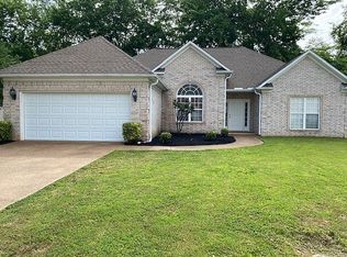 40 Ivybrook Dr, Jackson, TN 38305