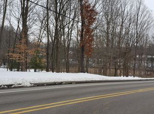 1638 Forest Park Rd, Norton Shores, MI 49441