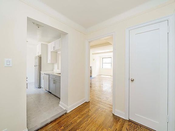 4th image of 237 E 20th St APT 9E