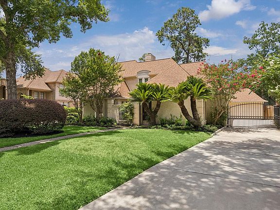 2nd image of 3902 Holder Forest Dr