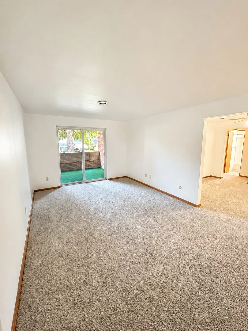 645 East Maiden St - 9A — Photo 2