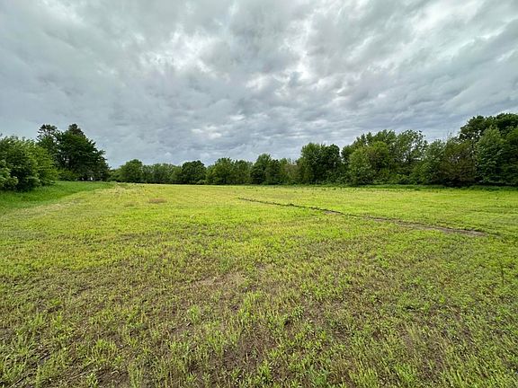 5th image of 730 Iowa St