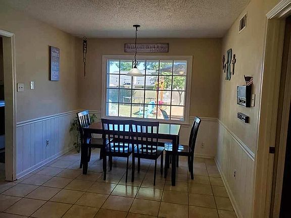 2nd image of 8636 Pepper Bush Ln