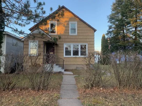 609 6th St S, Virginia, MN 55792