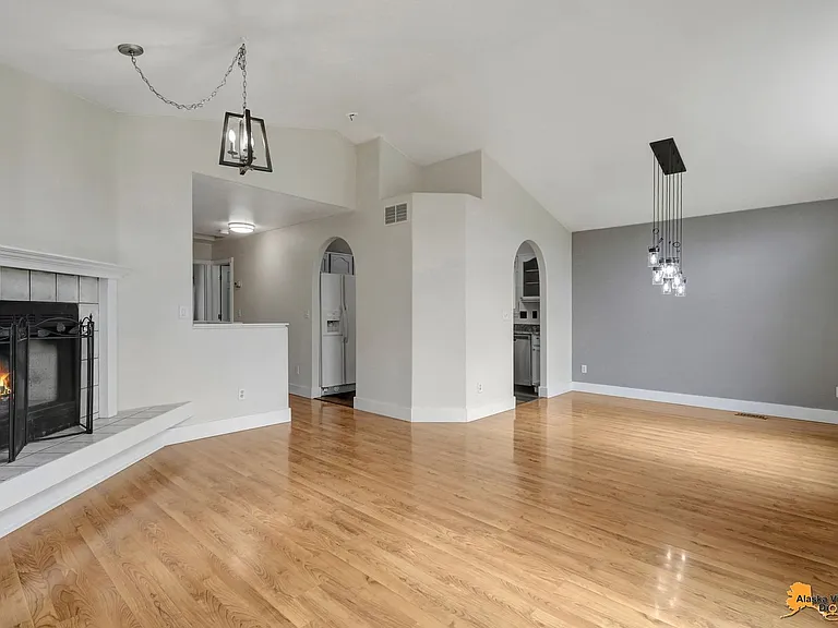 3838 Sycamore Loop — Photo 10
