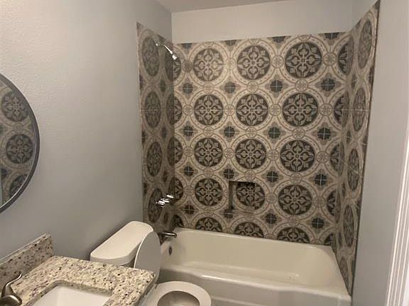 4th image of 4135 Mehalia Dr
