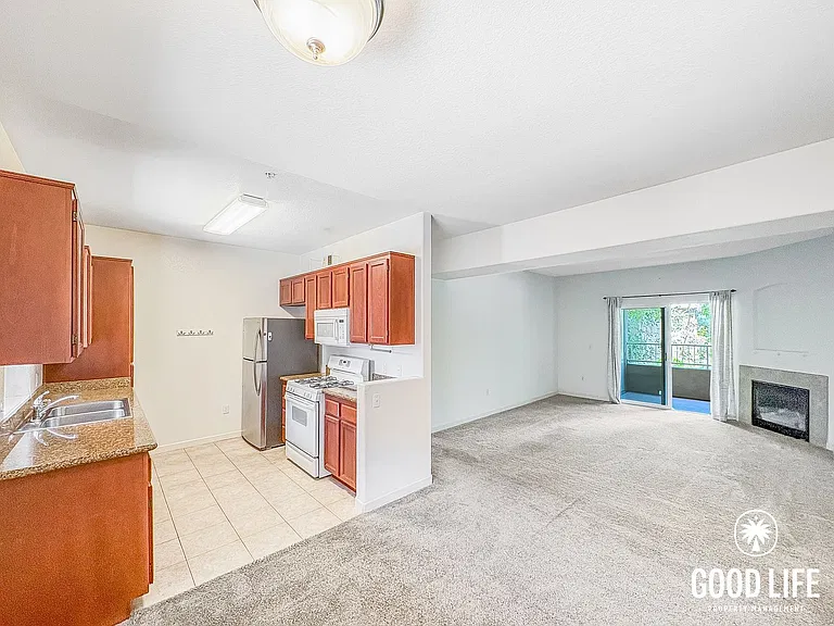 7671 Mission Gorge Rd #106 — Photo 2