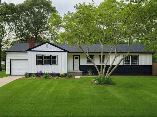 39 Chestnut Street, Central Islip, NY 11722