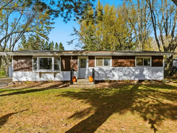 881 Coleman Dr, New Richmond, WI 54017