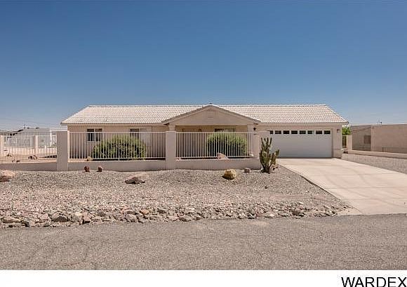 1st image of 3898 Comet Dr