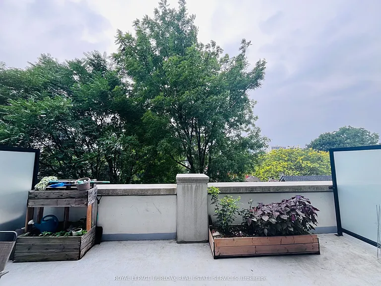 101 Locke St S #301 — Photo 16